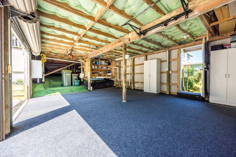 Photo of property in 1/13 Geoffrey Road, Torbay, Auckland, 0630