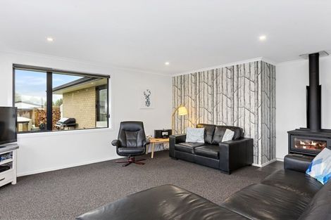 Photo of property in 50 Titri Road, Waihola, Outram, 9073