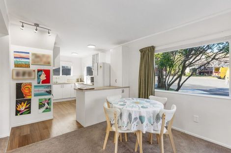 Photo of property in 6 Bayou Lane, Churton Park, Wellington, 6037