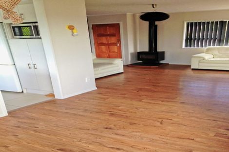 Photo of property in 1 John Webster Place, Glen Eden, Auckland, 0602