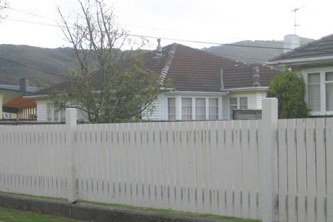 Photo of property in 3 Poole Crescent, Wainuiomata, Lower Hutt, 5014
