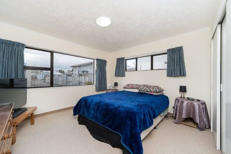 Photo of property in 8 Oxford Street, Hokowhitu, Palmerston North, 4410
