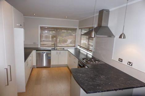 Photo of property in 87 Taylor Terrace, Tawa, Wellington, 5028