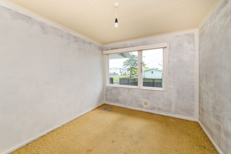 Photo of property in 52 Halswell Crescent, Westbrook, Palmerston North, 4412