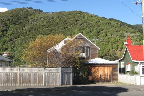 Photo of property in 41 Tuatoru Street, Eastbourne, Lower Hutt, 5013