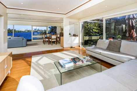 Photo of property in 47 Sylvan Park Avenue, Milford, Auckland, 0620