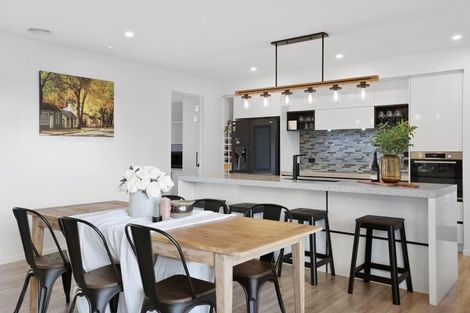 Photo of property in 24 Irvines Track, Halswell, Christchurch, 8025