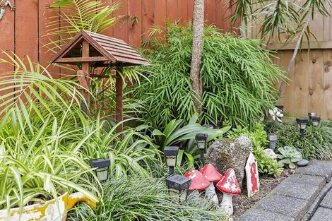 Photo of property in 29 Pooley Street, Pakuranga Heights, Auckland, 2010