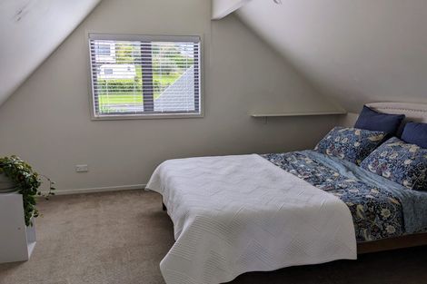 Photo of property in 9 Maori Hut Road, Red Beach, 0932