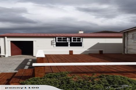 Photo of property in 25a Palmer Crescent, Silverstream, Upper Hutt, 5019