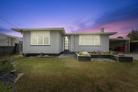 Photo of property in 16 Totara Street, Otaki, 5512