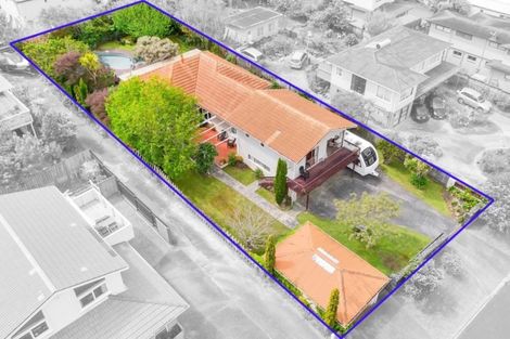 Photo of property in 32 Hyde Road, Rothesay Bay, Auckland, 0630