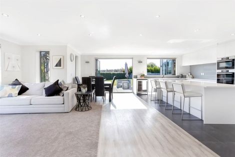 Photo of property in 4 Meadowcroft Lane, Harewood, Christchurch, 8051