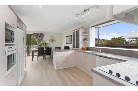 Photo of property in 47 Kathleen Crescent, Hornby, Christchurch, 8042