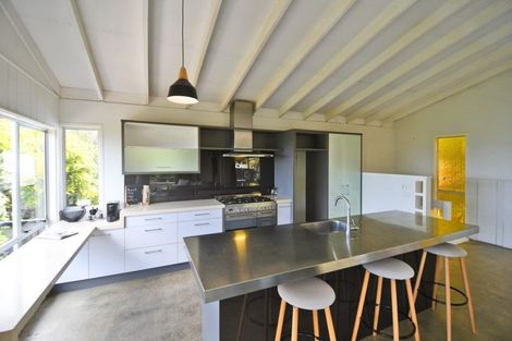 Photo of property in 17 Wonderview Road, Leigh, 0985