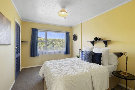 Photo of property in 5 Wesley Avenue, Frankleigh Park, New Plymouth, 4310