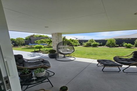 Photo of property in 18 Beachvale Drive, Kaiapoi, 7630