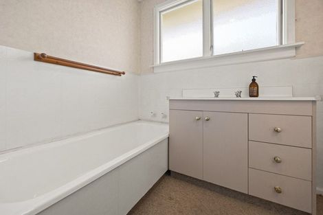 Photo of property in 4 Eastling Street, Bishopdale, Christchurch, 8053