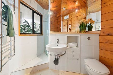 Photo of property in 2/160 Bucklands Beach Road, Bucklands Beach, Auckland, 2012