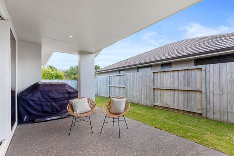 Photo of property in 63 Awatira Drive, Papamoa Beach, Papamoa, 3118