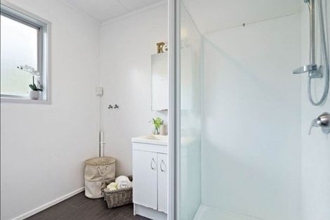 Photo of property in 43 Reynella Drive, Massey, Auckland, 0614