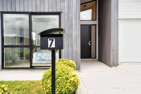 Photo of property in 7 Cutfield Lane, Kumeu, 0810