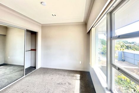 Photo of property in 73 Sylvan Avenue, Northcote, Auckland, 0627