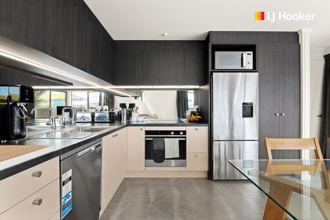 Photo of property in 108 Oxford Street, South Dunedin, Dunedin, 9012