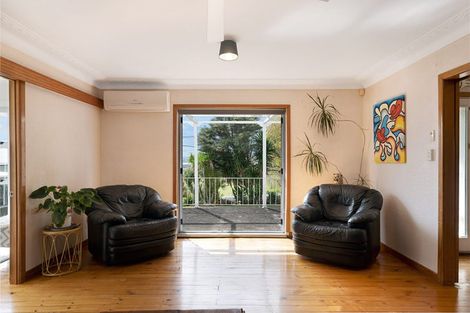 Photo of property in 12 Trig Road, West Harbour, Auckland, 0618