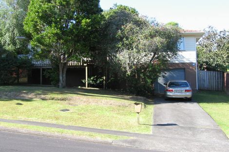Photo of property in 5 Cottam Grove, Northcross, Auckland, 0632