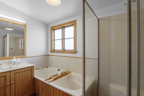 Photo of property in 25 Peel Street, Strowan, Christchurch, 8052