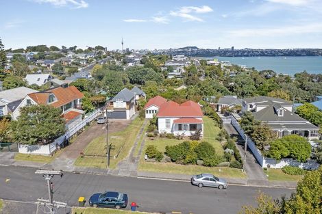 Photo of property in 22 Rugby Road, Birkenhead, Auckland, 0626