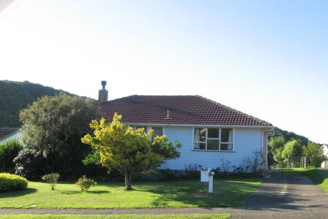 Photo of property in 134 Rangituhi Crescent, Takapuwahia, Porirua, 5022
