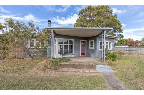 Photo of property in 29 Stalkers Road, Woodend Beach, Woodend, 7691