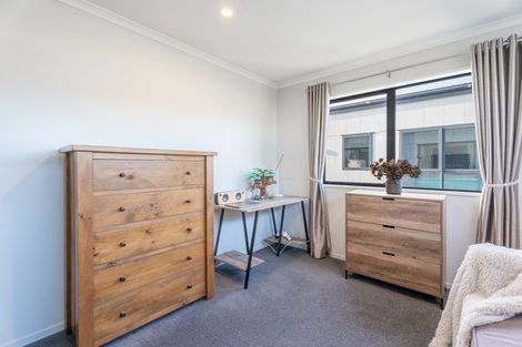 Photo of property in 20 George West Square West, Wigram, Christchurch, 8025