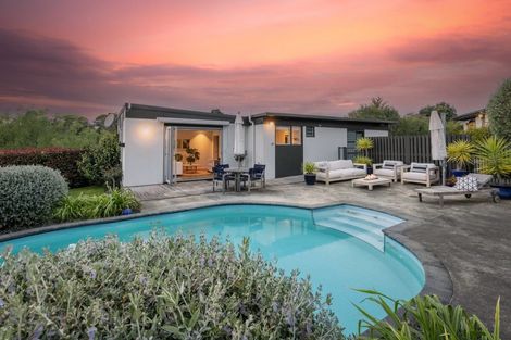 Photo of property in 22 Aotea Crescent, Havelock North, 4130