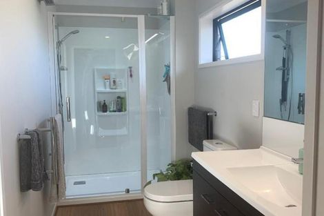 Photo of property in 25b Karaka Street, Merrilands, New Plymouth, 4312