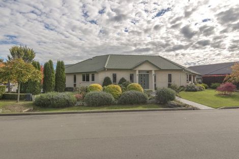 Photo of property in 18 Elm Drive, Rangiora, 7400