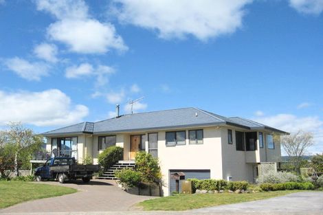 Photo of property in 38 Kinder Street, Acacia Bay, Taupo, 3330