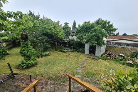 Photo of property in 11 Sunny Bay Road, Matua, Tauranga, 3110