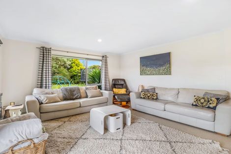 Photo of property in 9 Riverside Way, Amberley, 7410