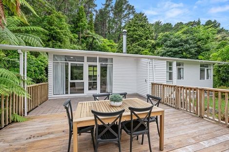 Photo of property in 15 Elmslie Road, Pinehaven, Upper Hutt, 5019