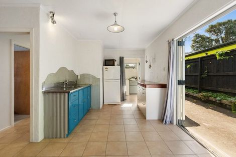 Photo of property in 49 Beach Road, Waihi Beach, 3611