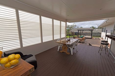 Photo of property in 12 Amber Place, Waimauku, 0812