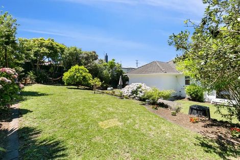 Photo of property in 71 Barrack Road, Mount Wellington, Auckland, 1060