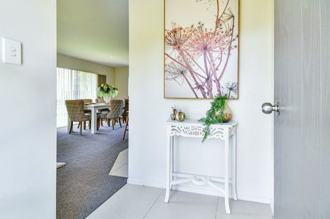 Photo of property in 13 Pipipi Crescent, Takanini, 2112