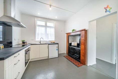 Photo of property in 32 Exchange Street, Ebdentown, Upper Hutt, 5018