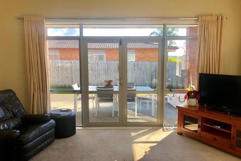 Photo of property in 12 Driftwood Drive, Red Beach, 0932