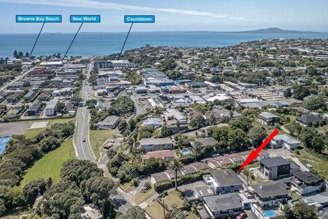 Photo of property in 26 Glencoe Road, Browns Bay, Auckland, 0630