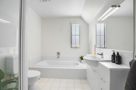 Photo of property in 576 River Road, Fairfield, Hamilton, 3214